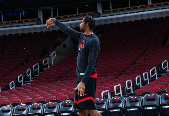 火箭锋线双核三分失准 阵容短板暴露季后赛隐患