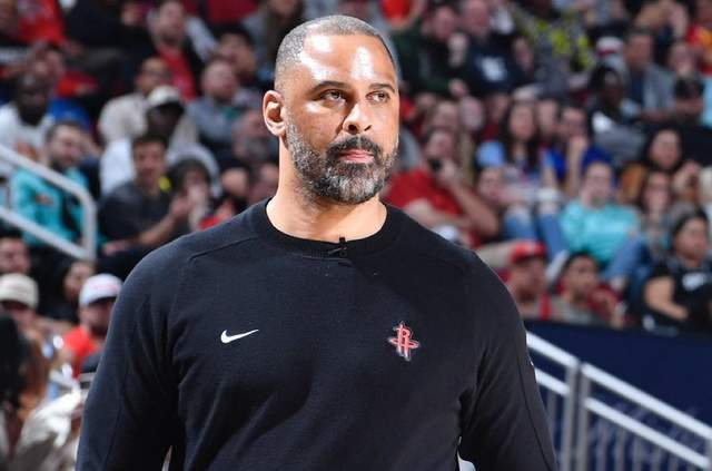 火箭锋线双核三分失准 阵容短板暴露季后赛隐患