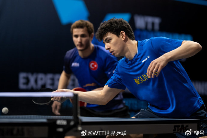 日本女双组合遭逆转无缘冠军 阿布拉米安潘菲洛